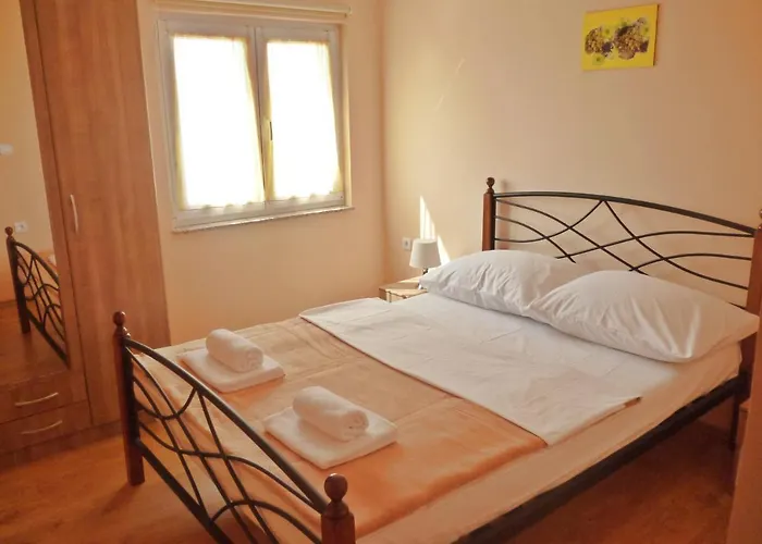 Bugenvila Lejlighed Seline